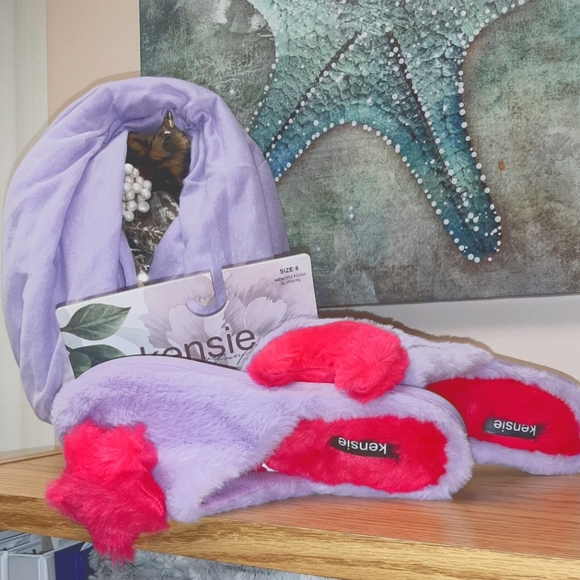 Kensie Lavender Slippers & Matching Infinity Scarf NWT - Picture 13 of 16